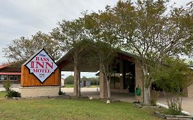 Bass Inn - Choke Canyon National Park